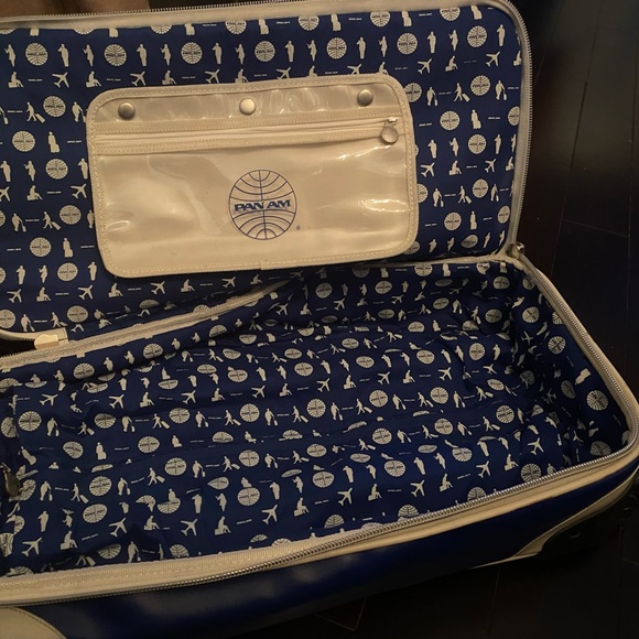 Pan AM Roller Bag - Picture 5 of 9